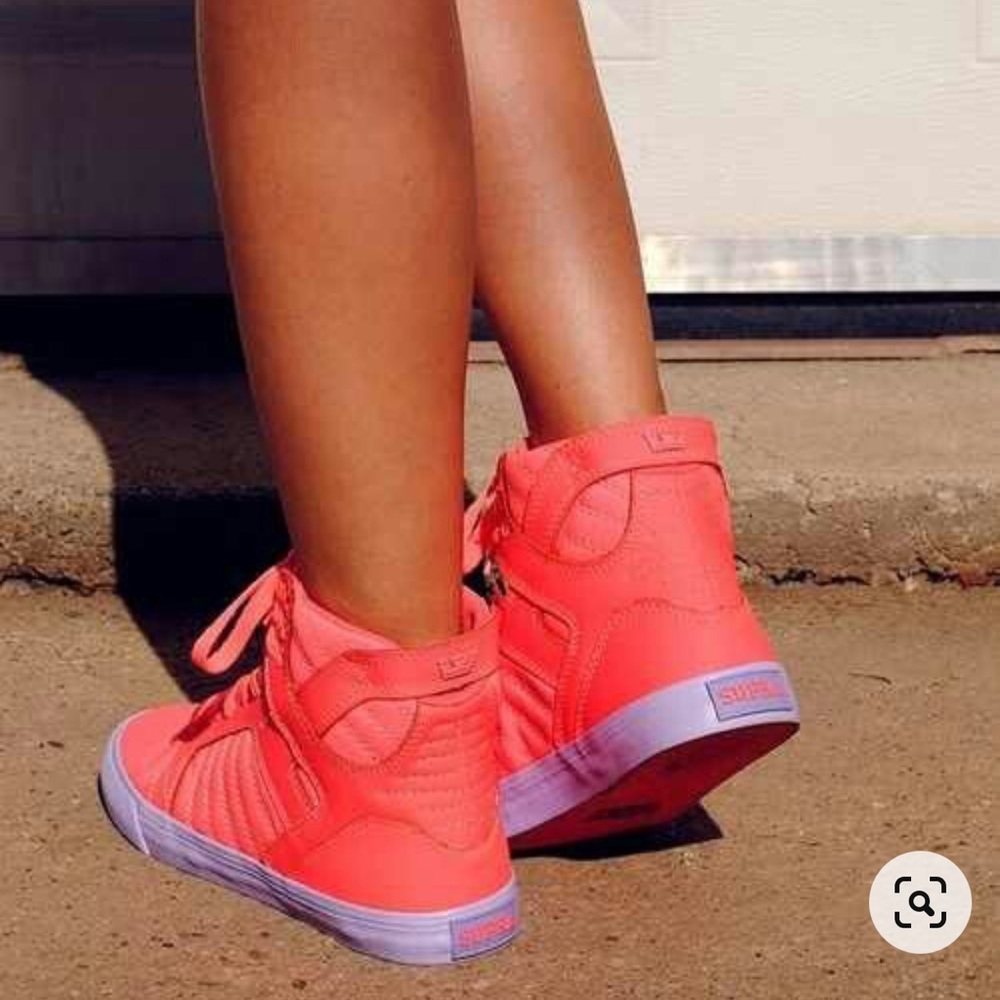 ISO supra skytop muska 001 coral sneakers woman’s Size 7 1/2 or 8